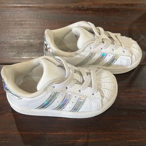 Adidas superstar tennis shoes sz 5